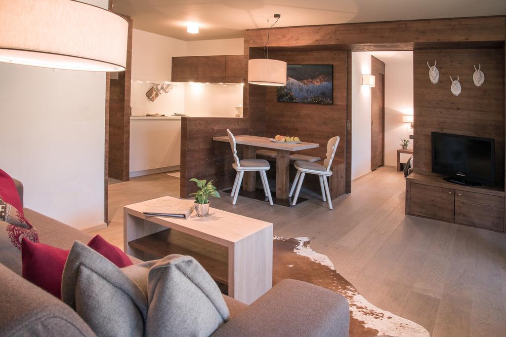 Ariston Dolomiti Residence Dobbiaco Bagian luar foto