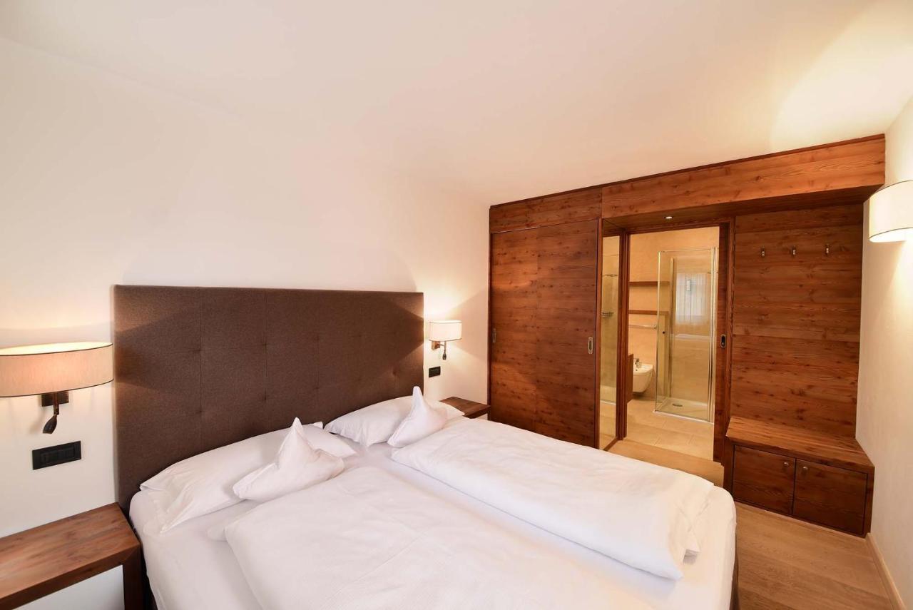 Ariston Dolomiti Residence Dobbiaco Ruang foto