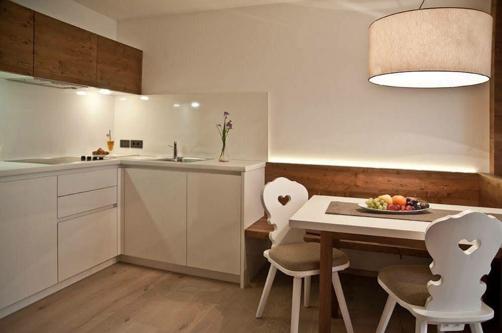 Ariston Dolomiti Residence Dobbiaco Bagian luar foto